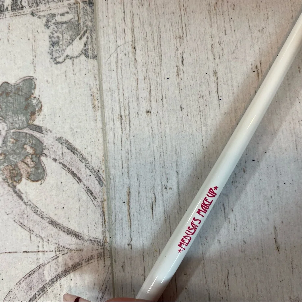 Medusa’s Makeup Vegan Deluxe Eyeliner Brush